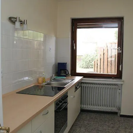 Am-apfelgarten-ferienhaus-in-lueneburg-mit-eigenem-garten-grosszuegig-ruhig-und-zentrumsnah בית נופש Lüneburg